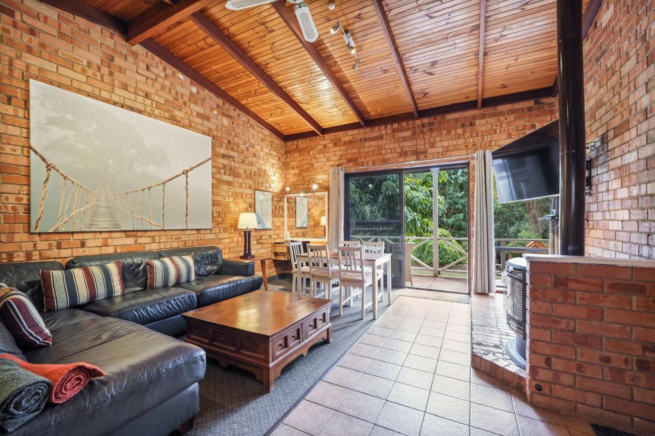 Forest Lodge Resort Pemberton Extérieur photo